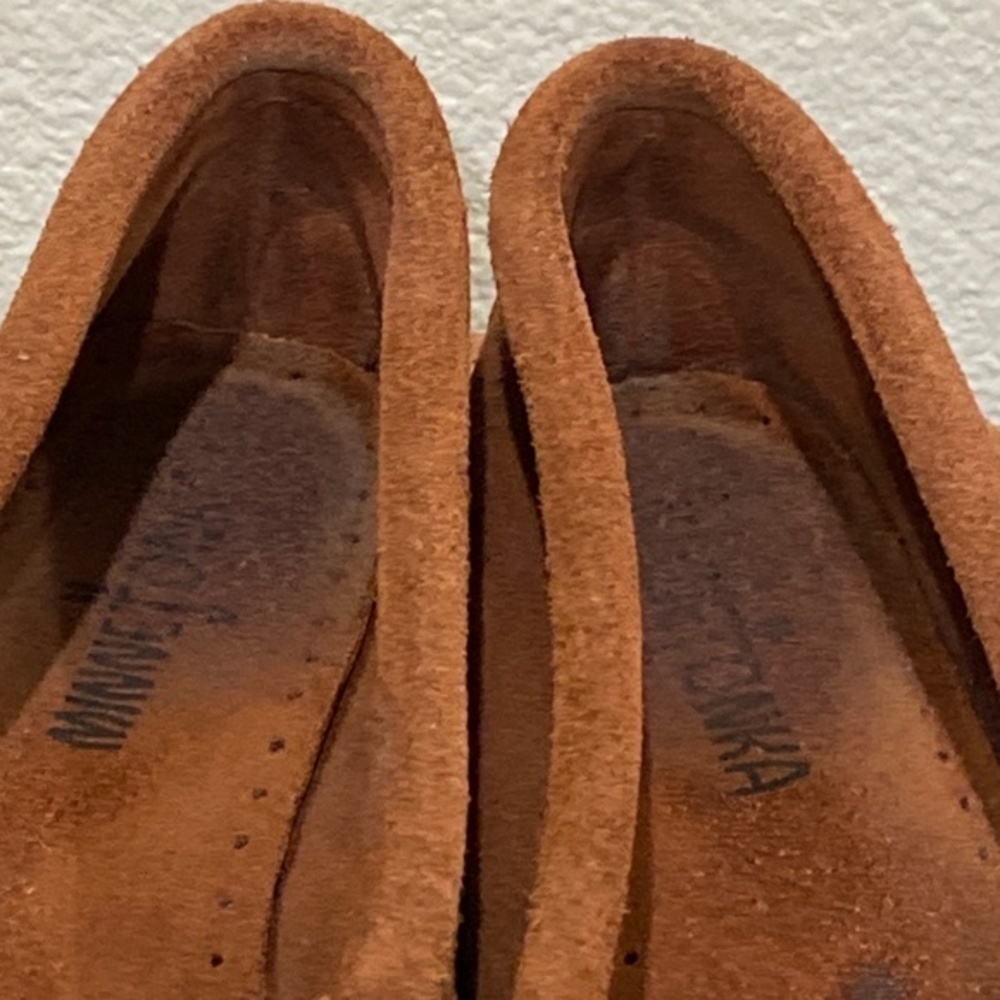 MINNETONKA :: MOCCASINS - Picture 2 of 8
